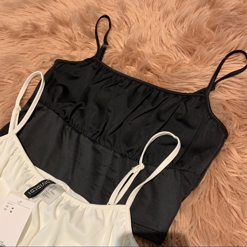 2 H&M Cropped Tank Tops - Picture 3 of 5